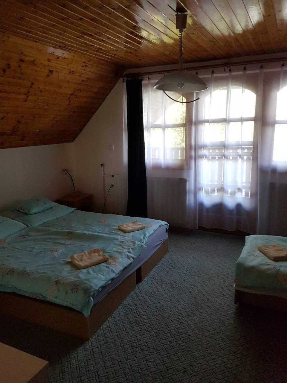 Hotel To Uti Vendeghaz Mezotur Zewnętrze zdjęcie