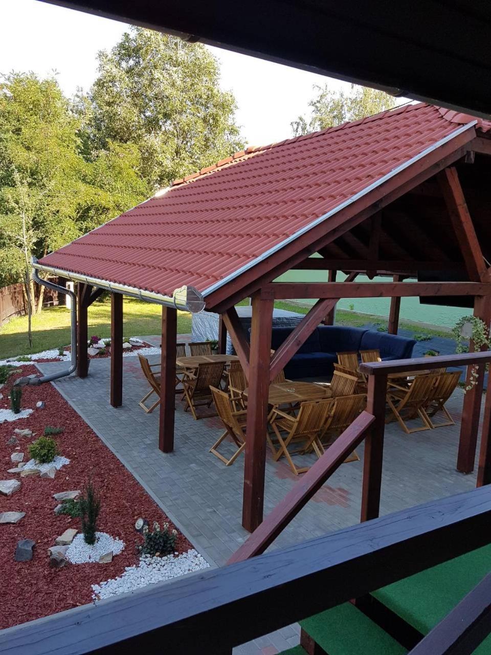 Hotel To Uti Vendeghaz Mezotur Zewnętrze zdjęcie