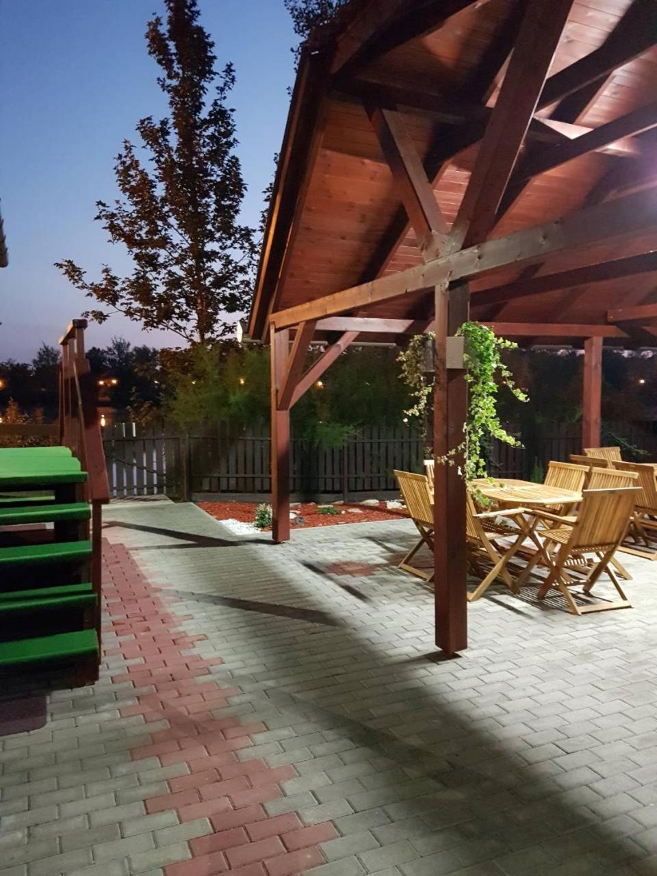 Hotel To Uti Vendeghaz Mezotur Zewnętrze zdjęcie