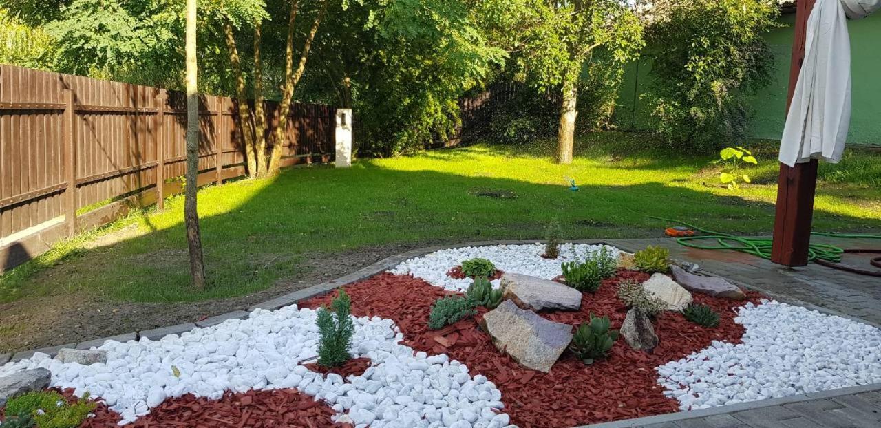 Hotel To Uti Vendeghaz Mezotur Zewnętrze zdjęcie