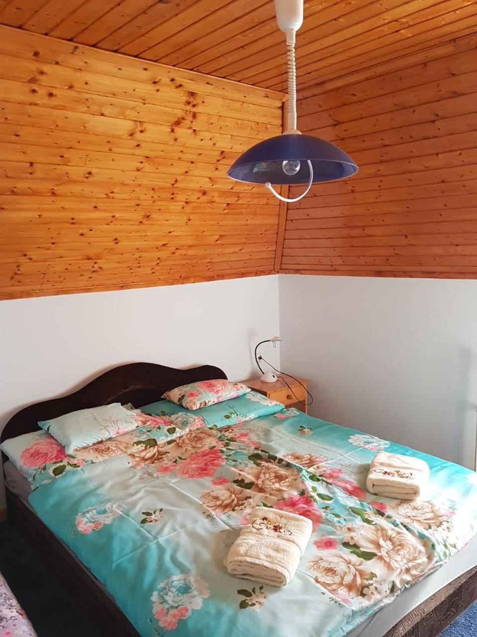 Hotel To Uti Vendeghaz Mezotur Zewnętrze zdjęcie
